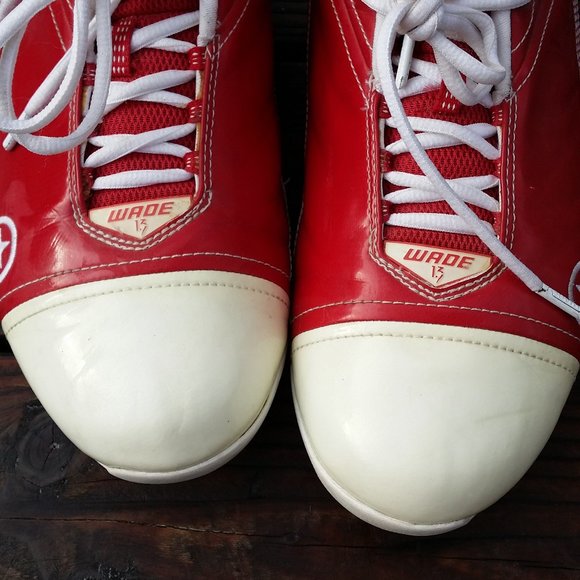 Rare Men Converse Dwyane Wade 1.3 Mid Christmas Candy Cane Basketball Sneakers main image 8